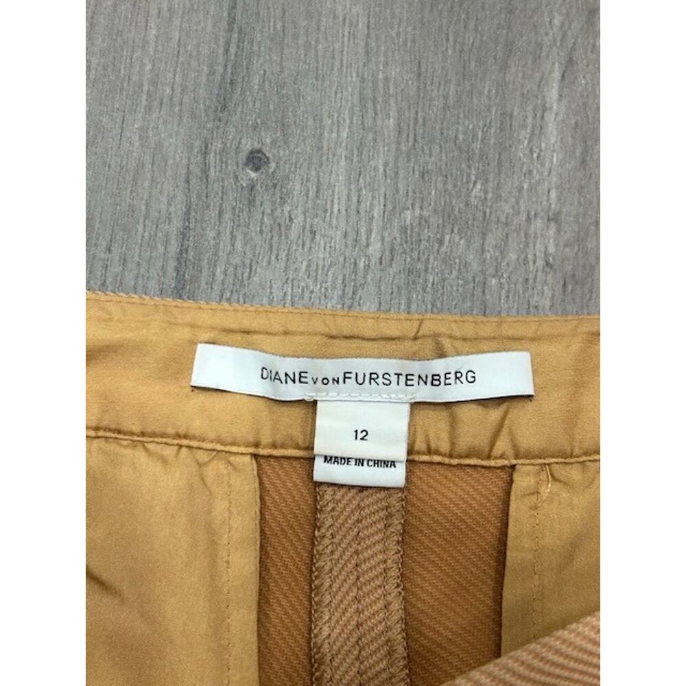 Diane Von Furstenberg Womens Dezzie Bootcut Pants Pleated Career Tan Size 12 - Picture 8 of 10